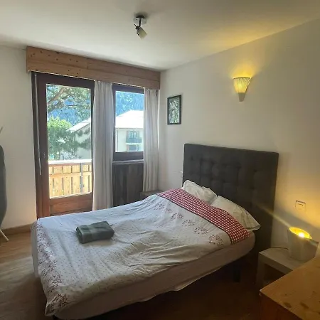 Spacious 2 Bedroom With Terrace Center Appartamento Chamonix